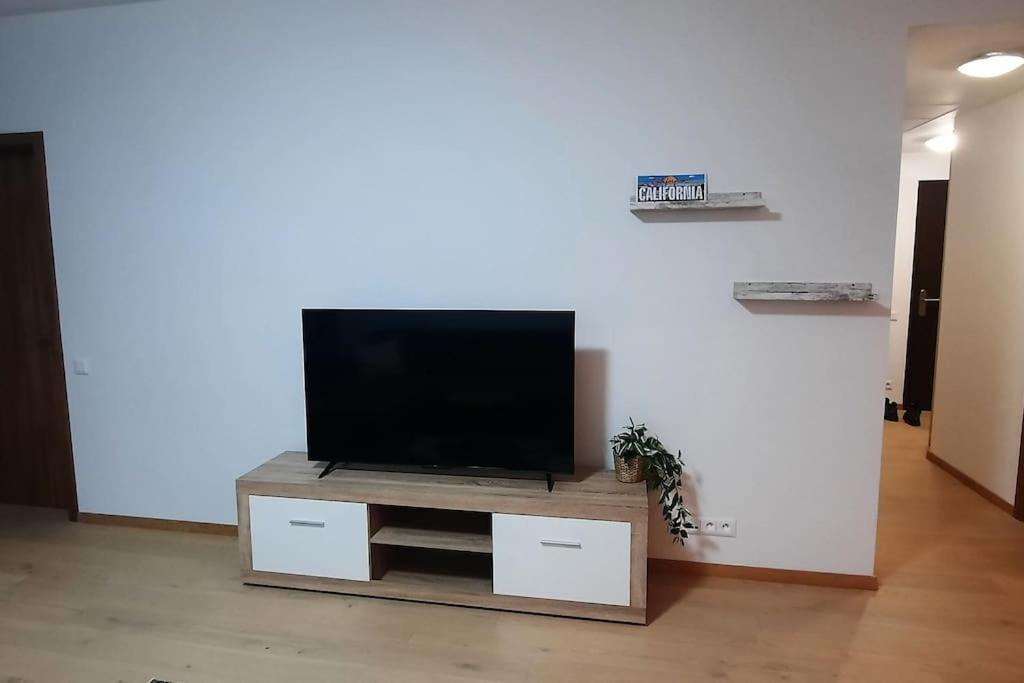 Sky-Park Flat&Parking Lejlighed Bratislava Eksteriør billede